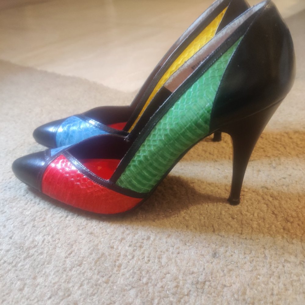 Rare 1980s vintage colorblock stiletto high heel pumps (rainbow/ colorful shoes)